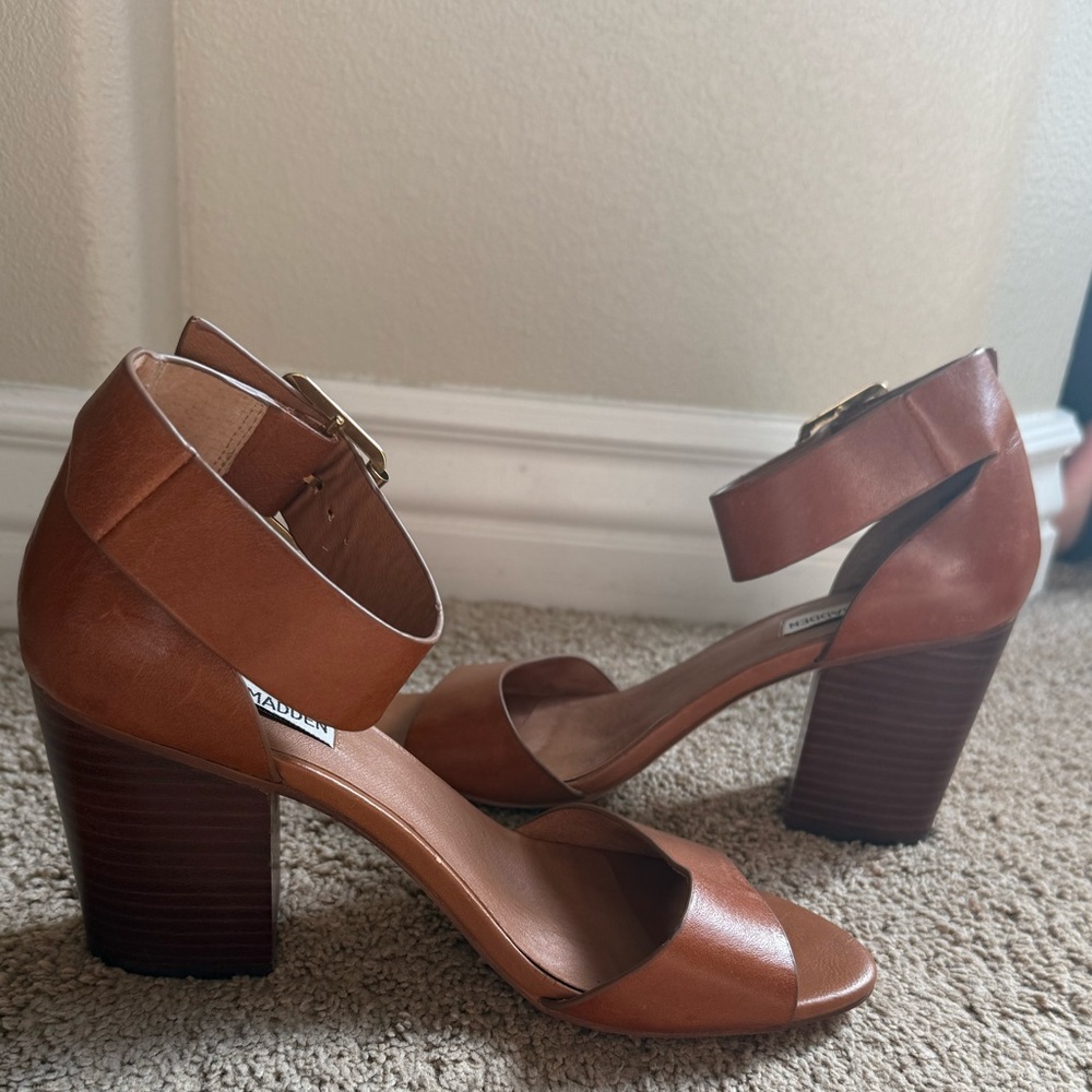 Steve Madden Estoria Ankle Strap Heel Sandals - Picture 3 of 9